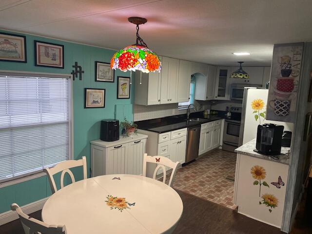 Spanish Lakes Riverfront - Residential