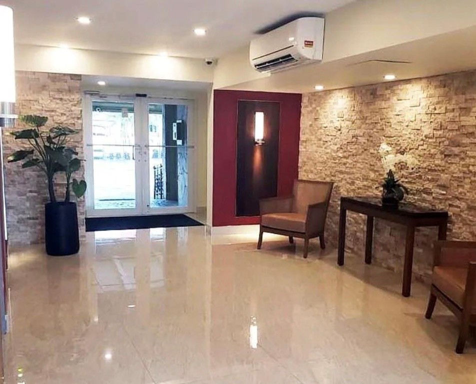 200 Diplomat Parkway 636