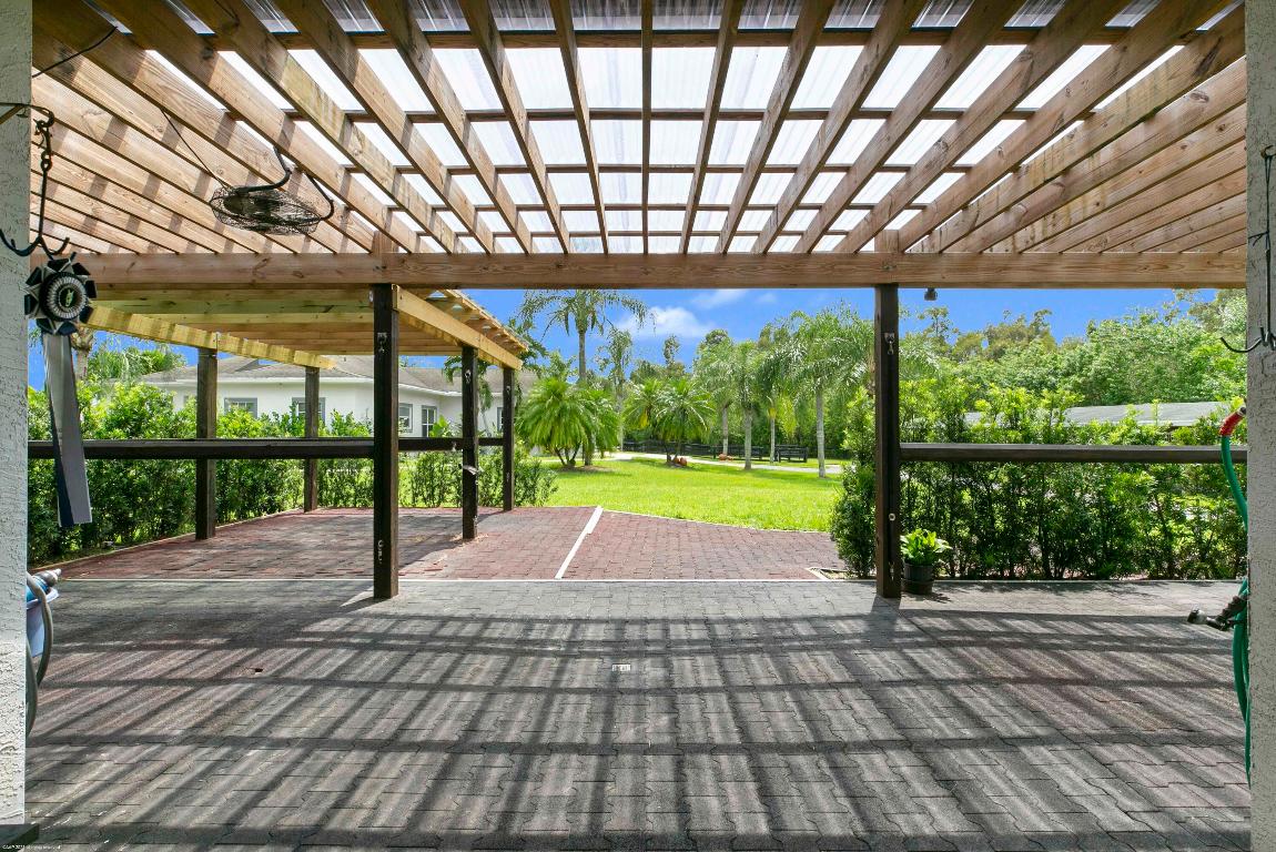 Palm Beach Point Sunglade - Residential