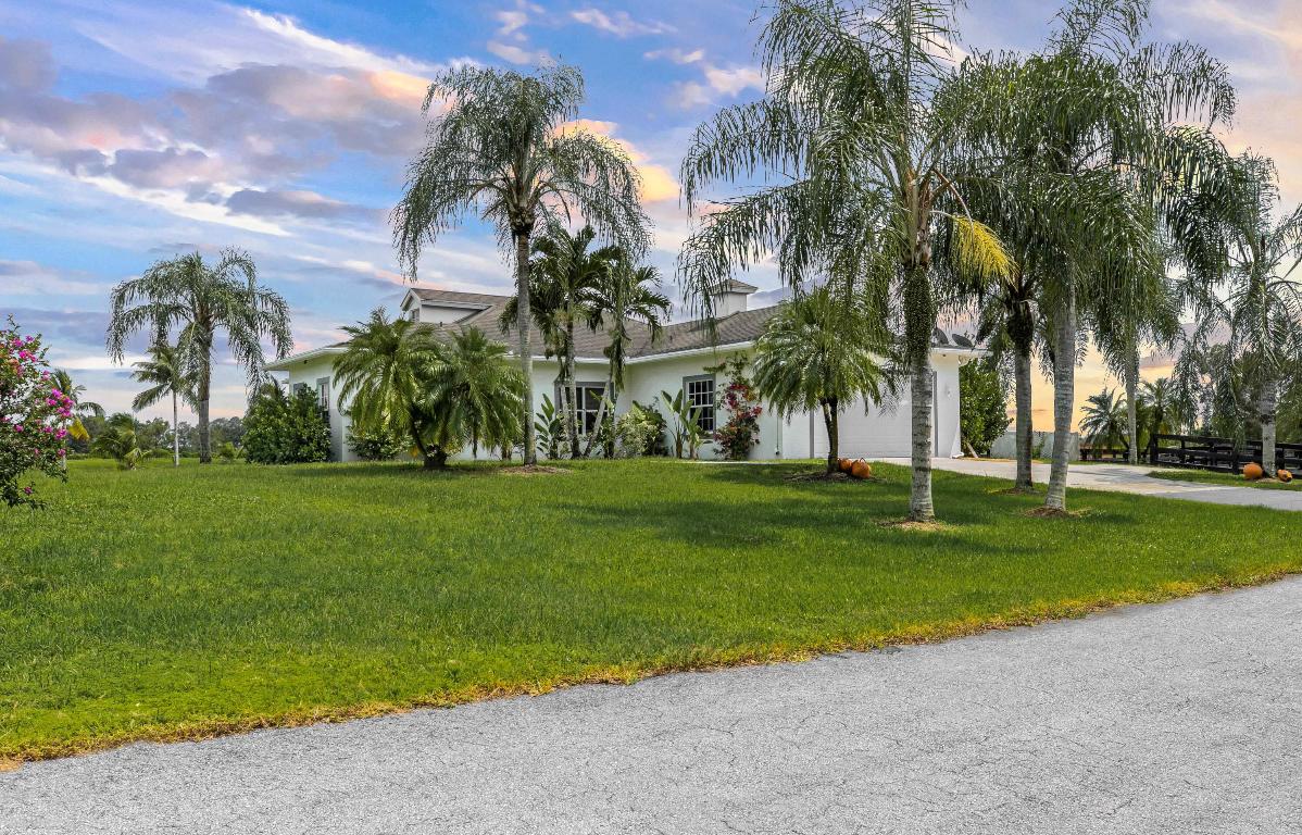 Palm Beach Point Sunglade - Residential