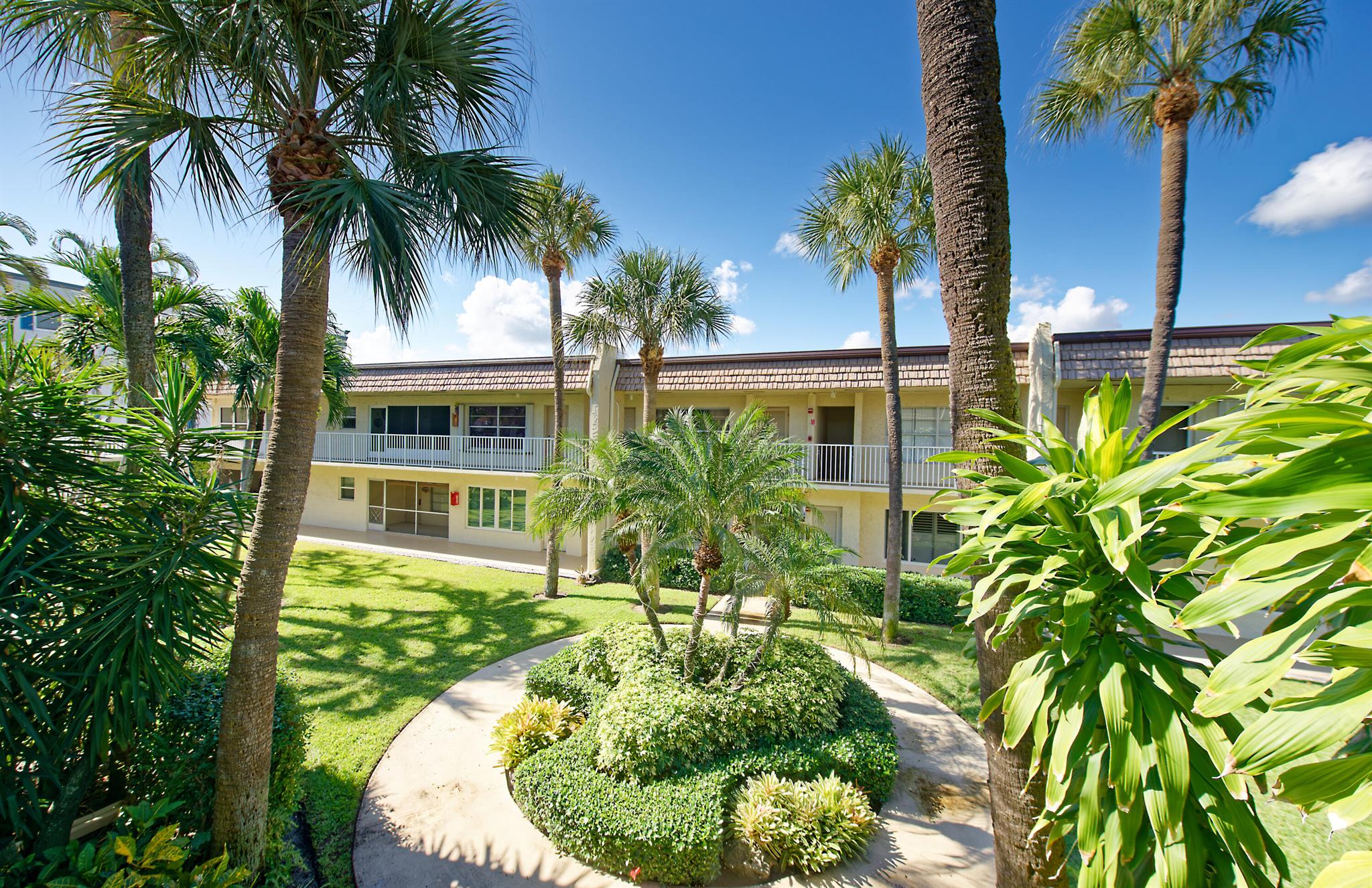 SNUG HARBOR GARDENS CONDO - Residential