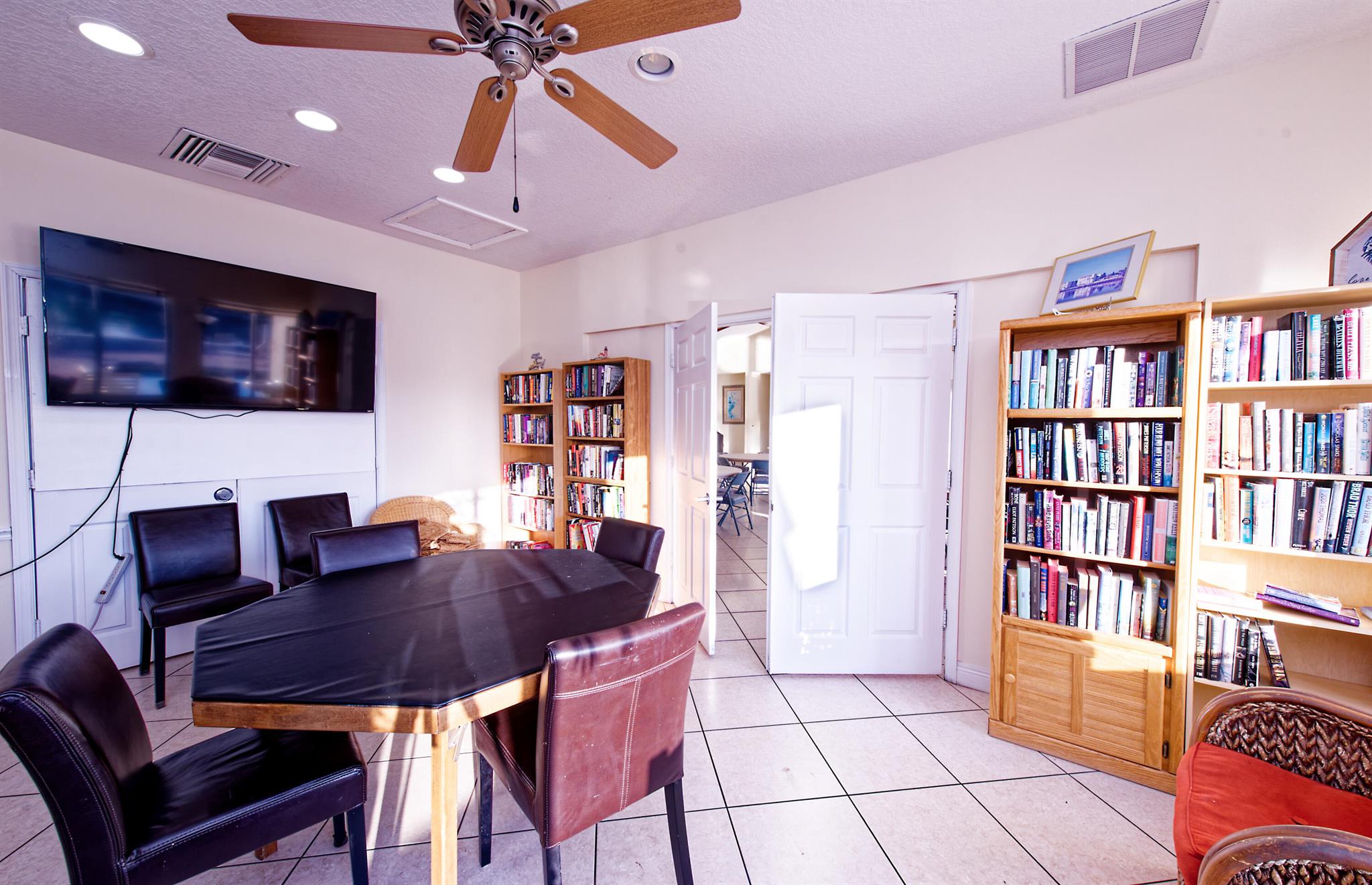 SNUG HARBOR GARDENS CONDO - Residential