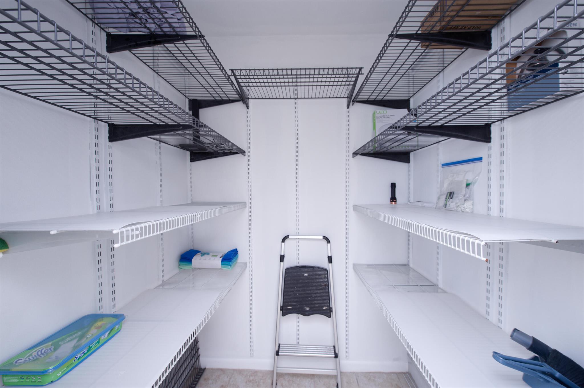 SNUG HARBOR GARDENS CONDO - Residential