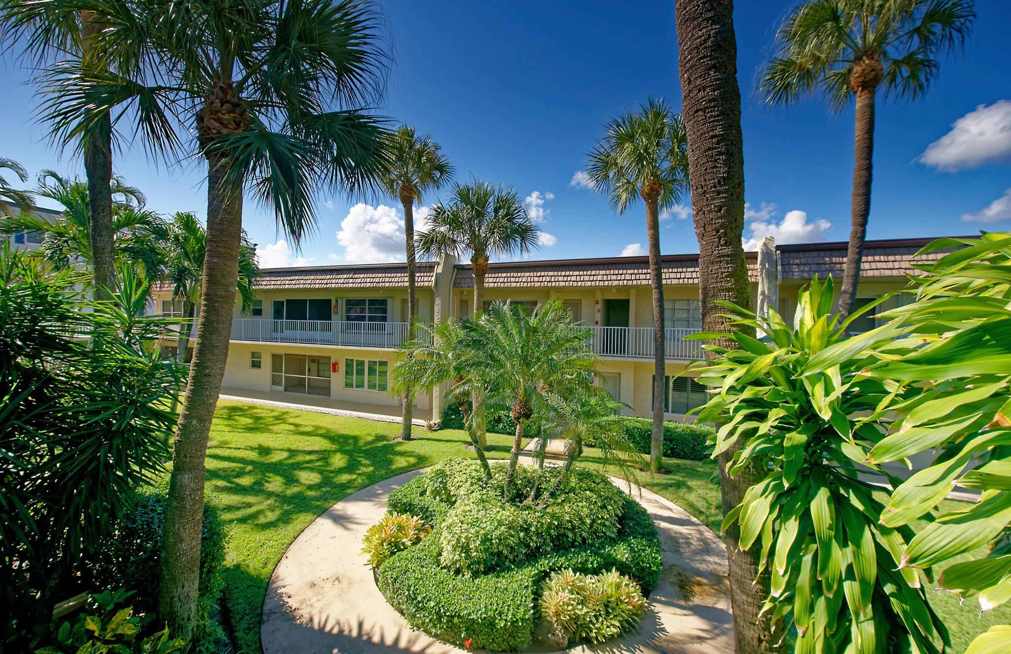 SNUG HARBOR GARDENS CONDO - Residential