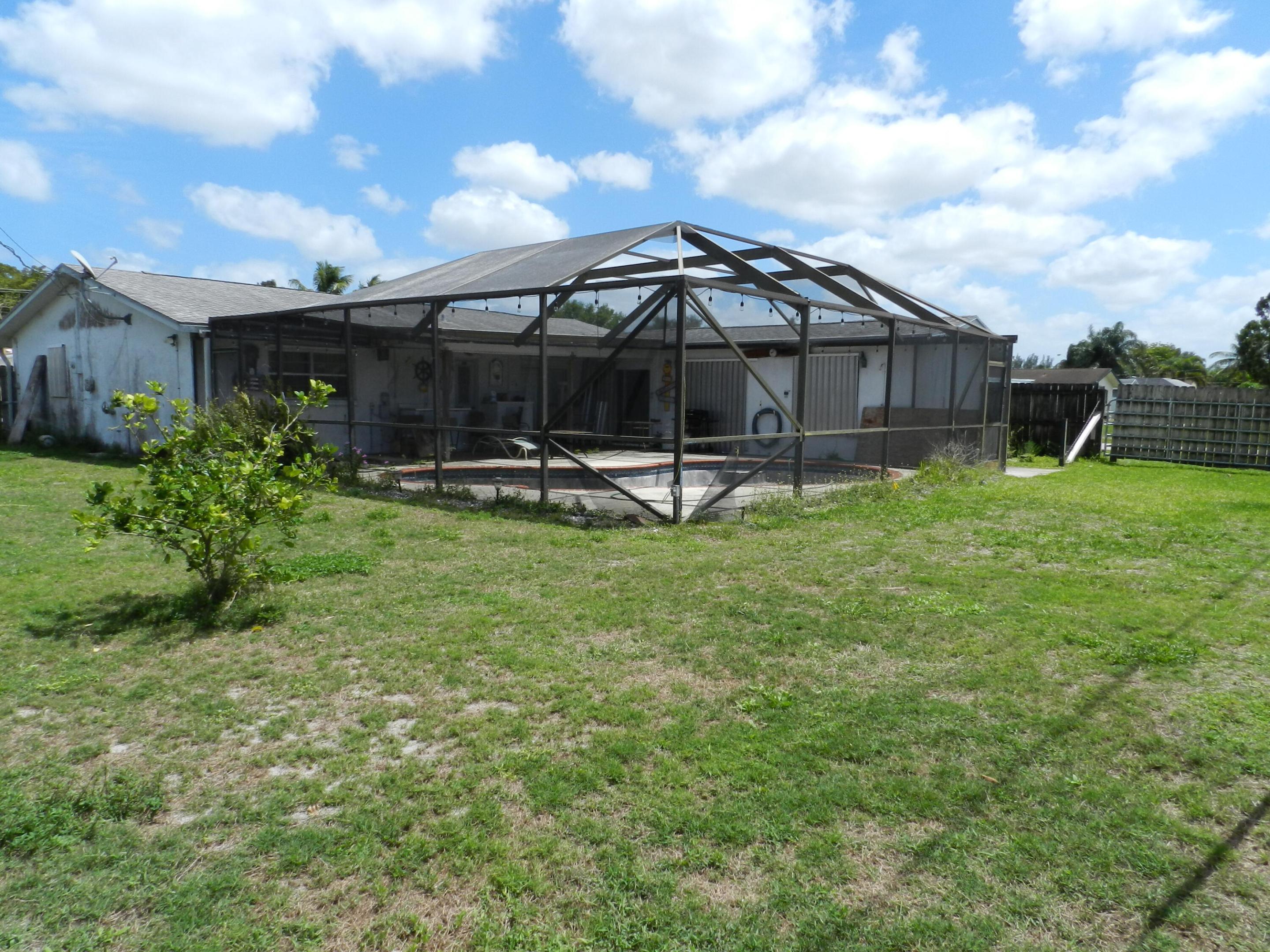 PALM BEACH NATL GOLF AND COUNTRY CLUB ESTATES 2 - Residential