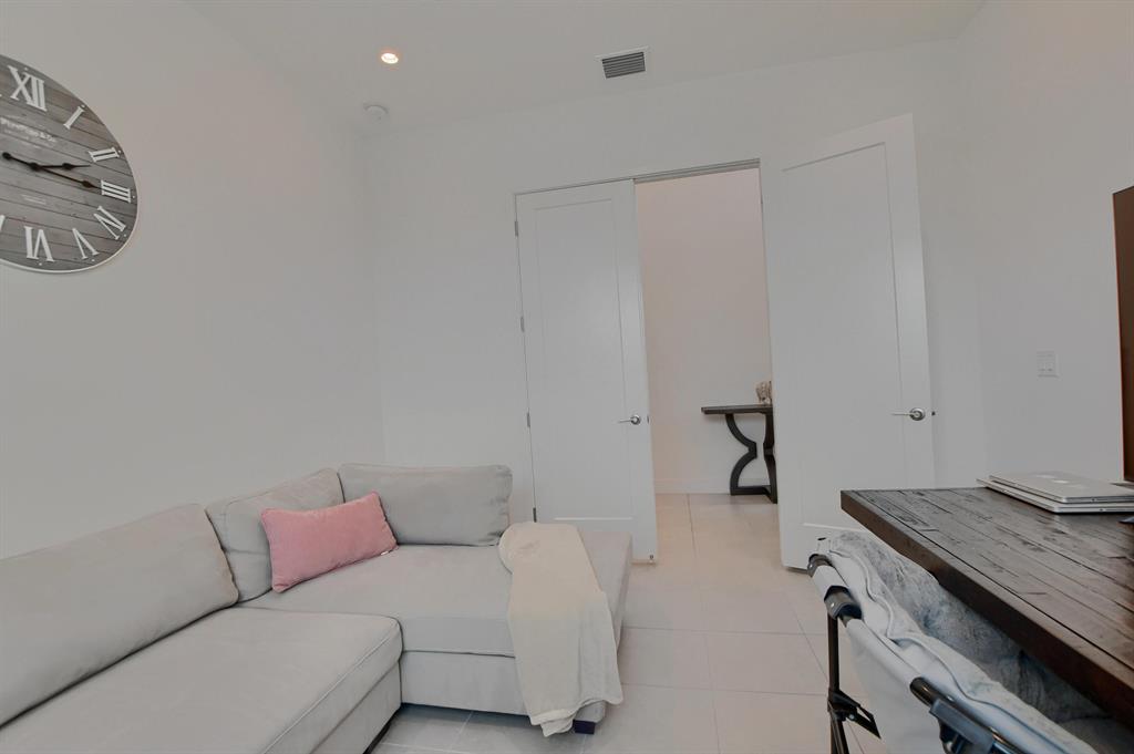 Dakota - Residential