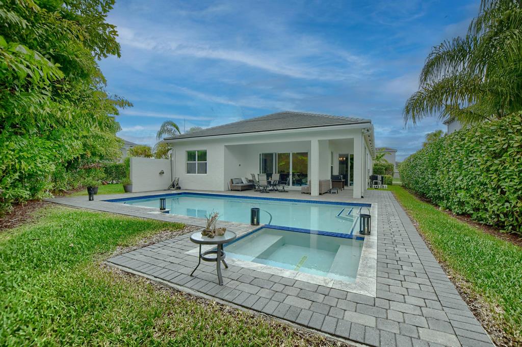 Dakota - Residential