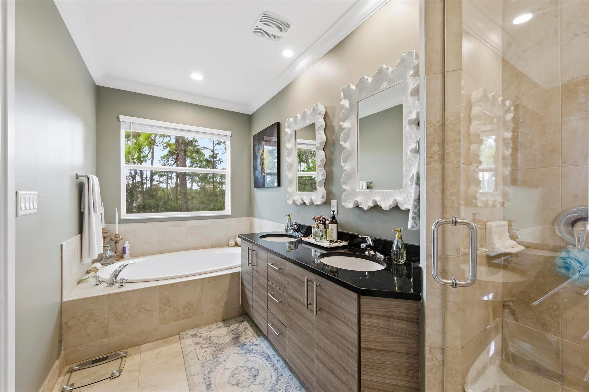 HERITAGE ENCLAVE - Residential