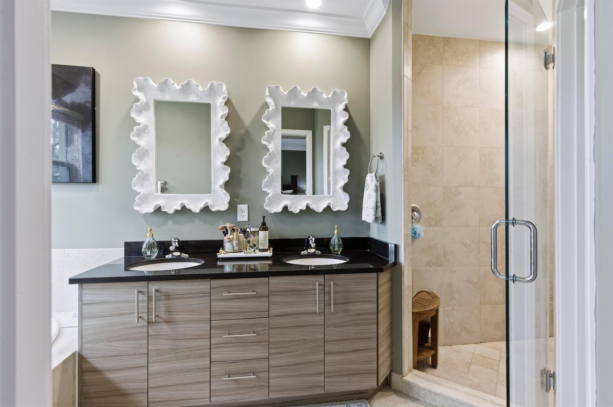 HERITAGE ENCLAVE - Residential