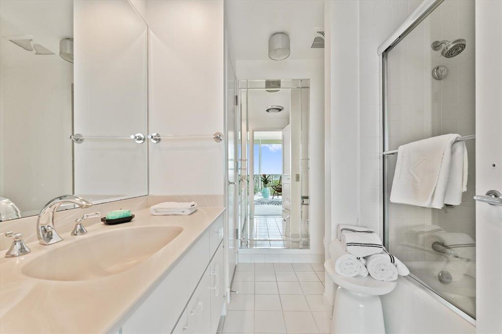 TWENTY FIVE HUNDRED SOUTH - Residential