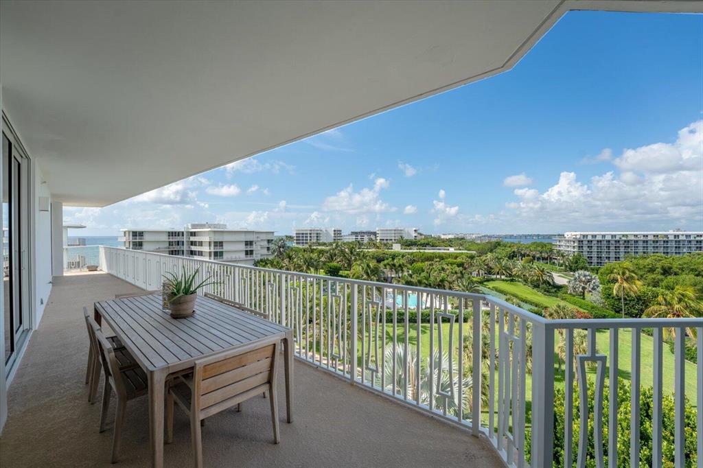 TWENTY FIVE HUNDRED SOUTH - Residential