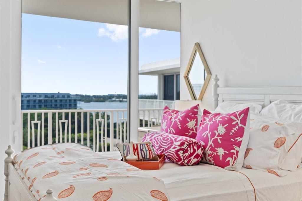 TWENTY FIVE HUNDRED SOUTH - Residential