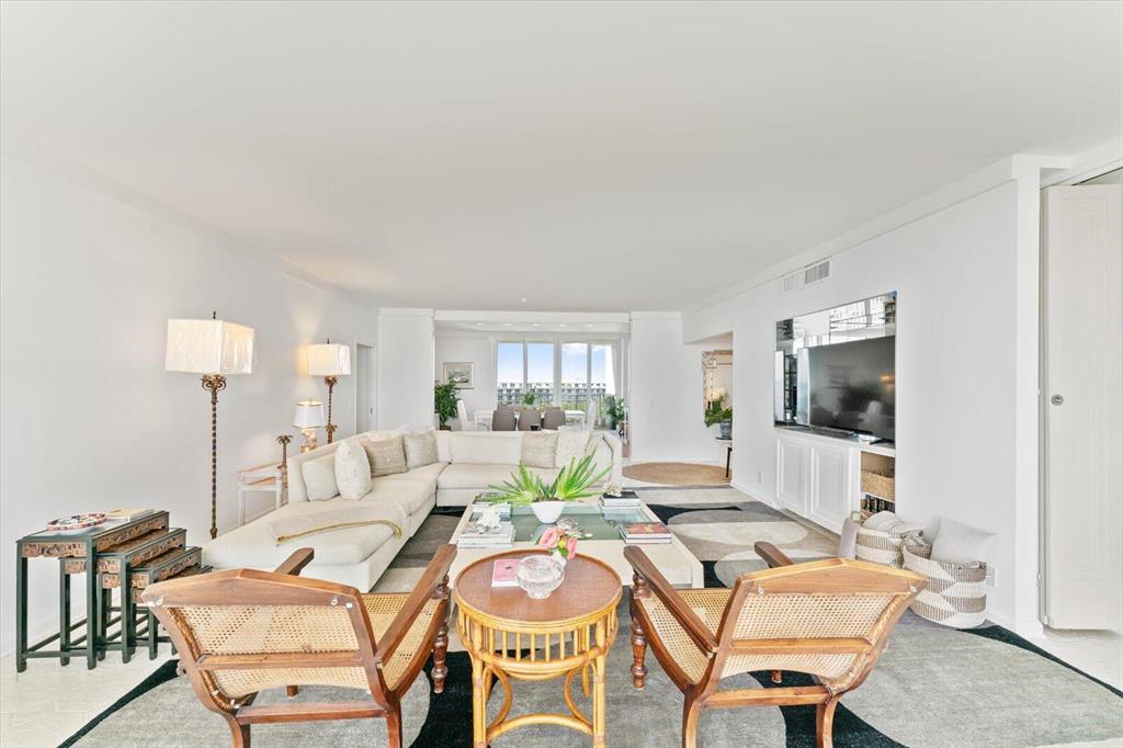 TWENTY FIVE HUNDRED SOUTH - Residential