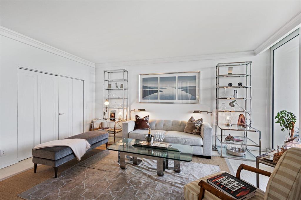 TWENTY FIVE HUNDRED SOUTH - Residential