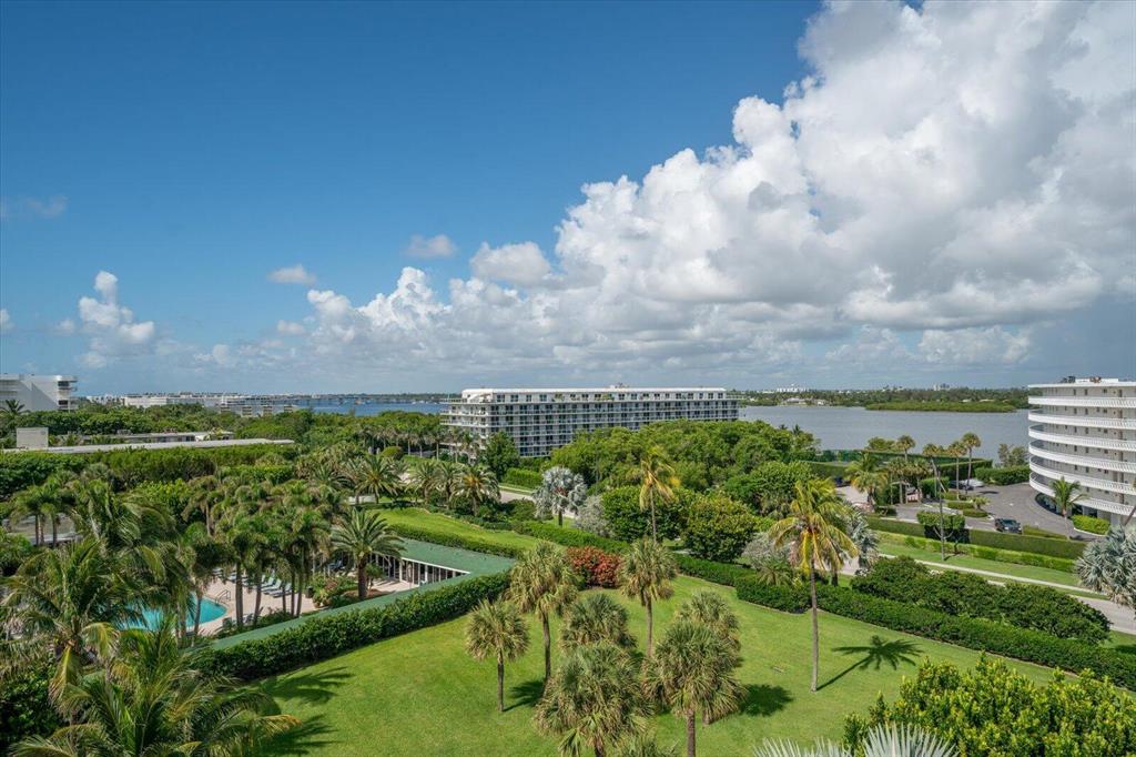 TWENTY FIVE HUNDRED SOUTH - Residential