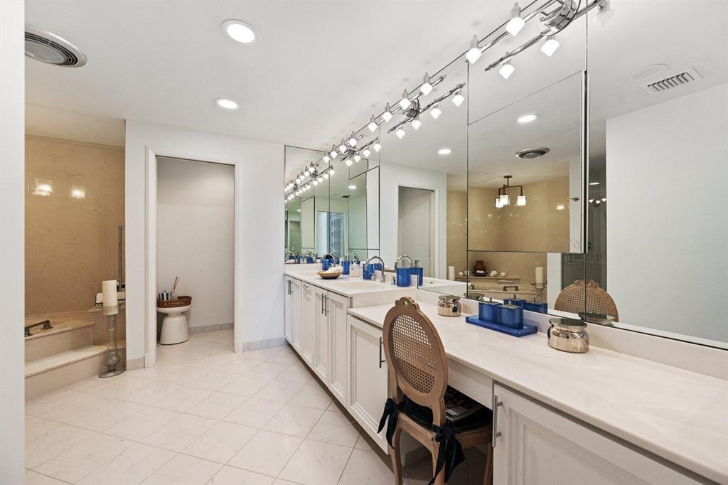 TWENTY FIVE HUNDRED SOUTH - Residential