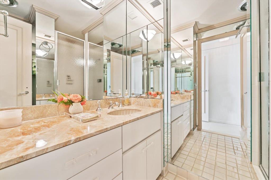 TWENTY FIVE HUNDRED SOUTH - Residential