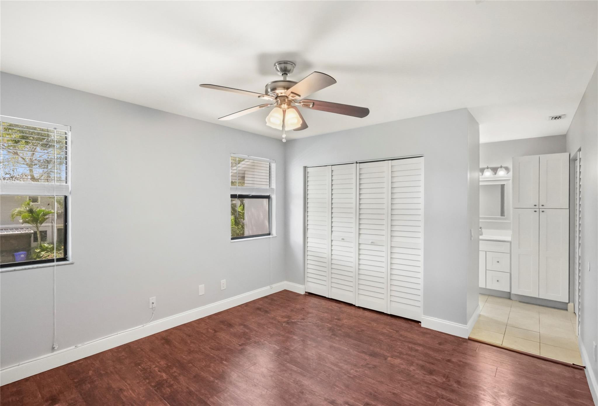 PEMBROKE POINTE SECTION T - Residential