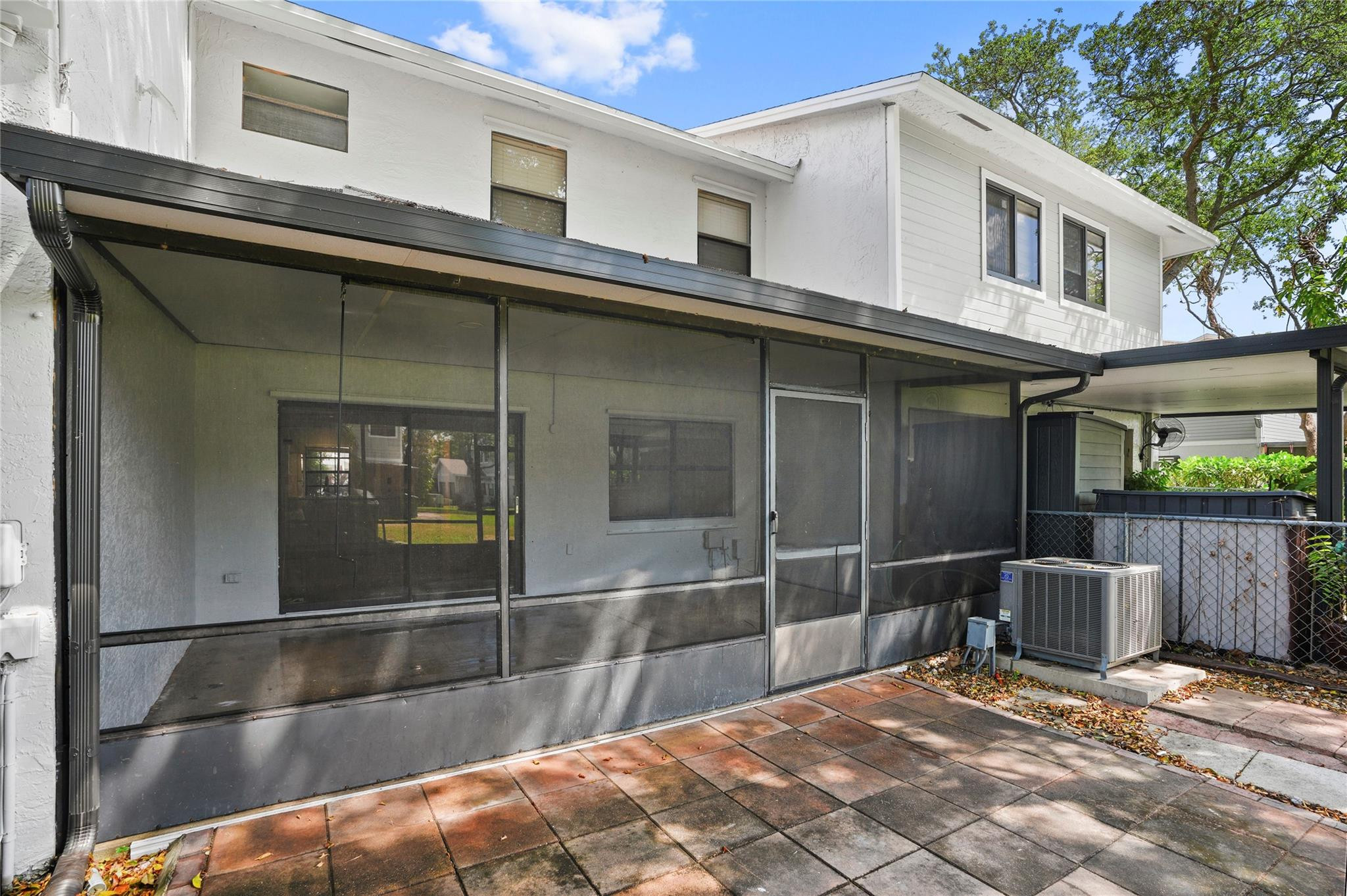 PEMBROKE POINTE SECTION T - Residential