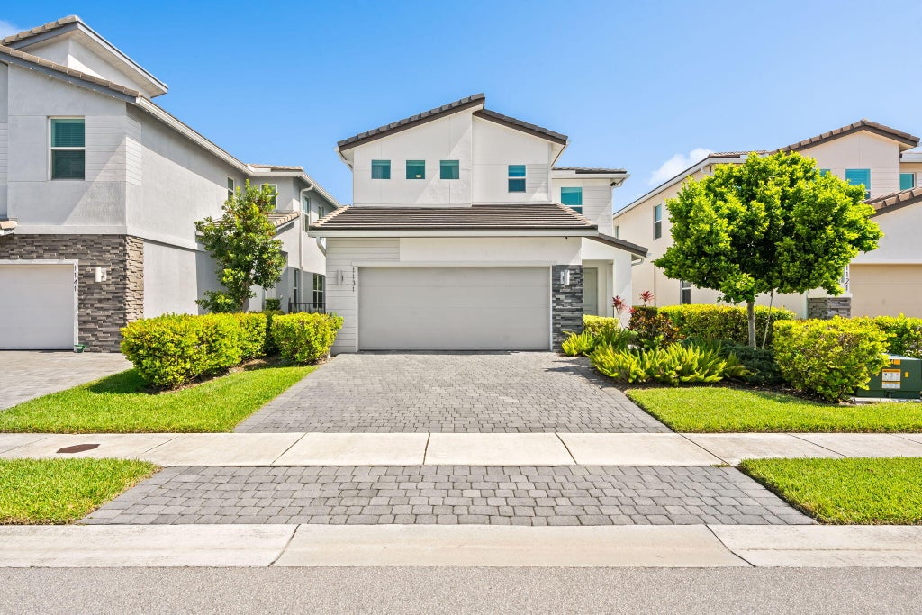Photo of 1131 VERDE Court, Deerfield Beach, FL 33064 (MLS # B26067473)
