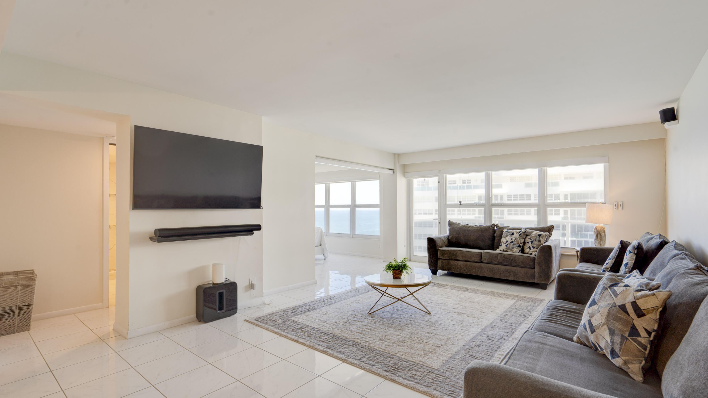 PLAYA DEL SOL CONDO - Residential