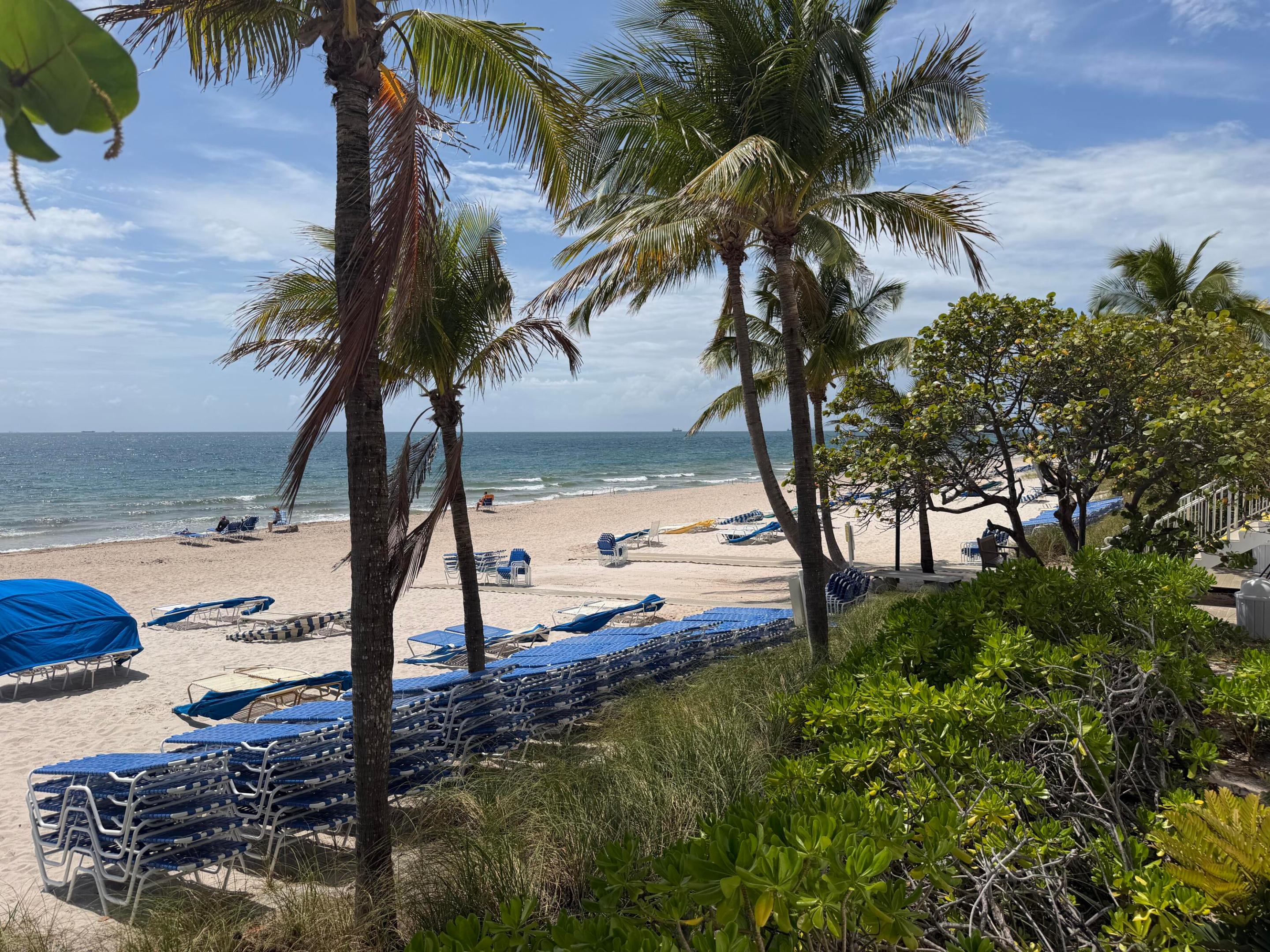 PLAYA DEL SOL CONDO - Residential