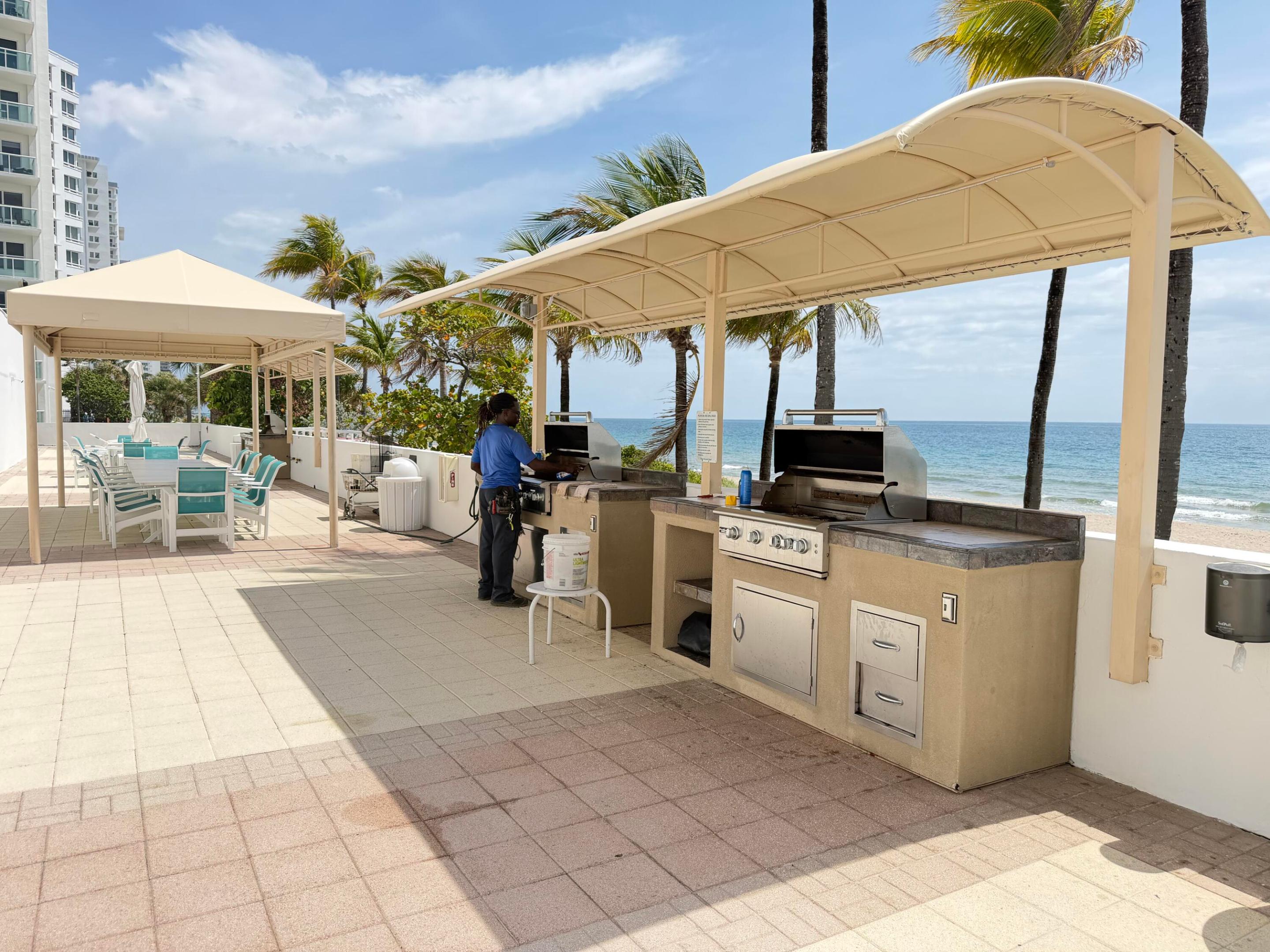 PLAYA DEL SOL CONDO - Residential