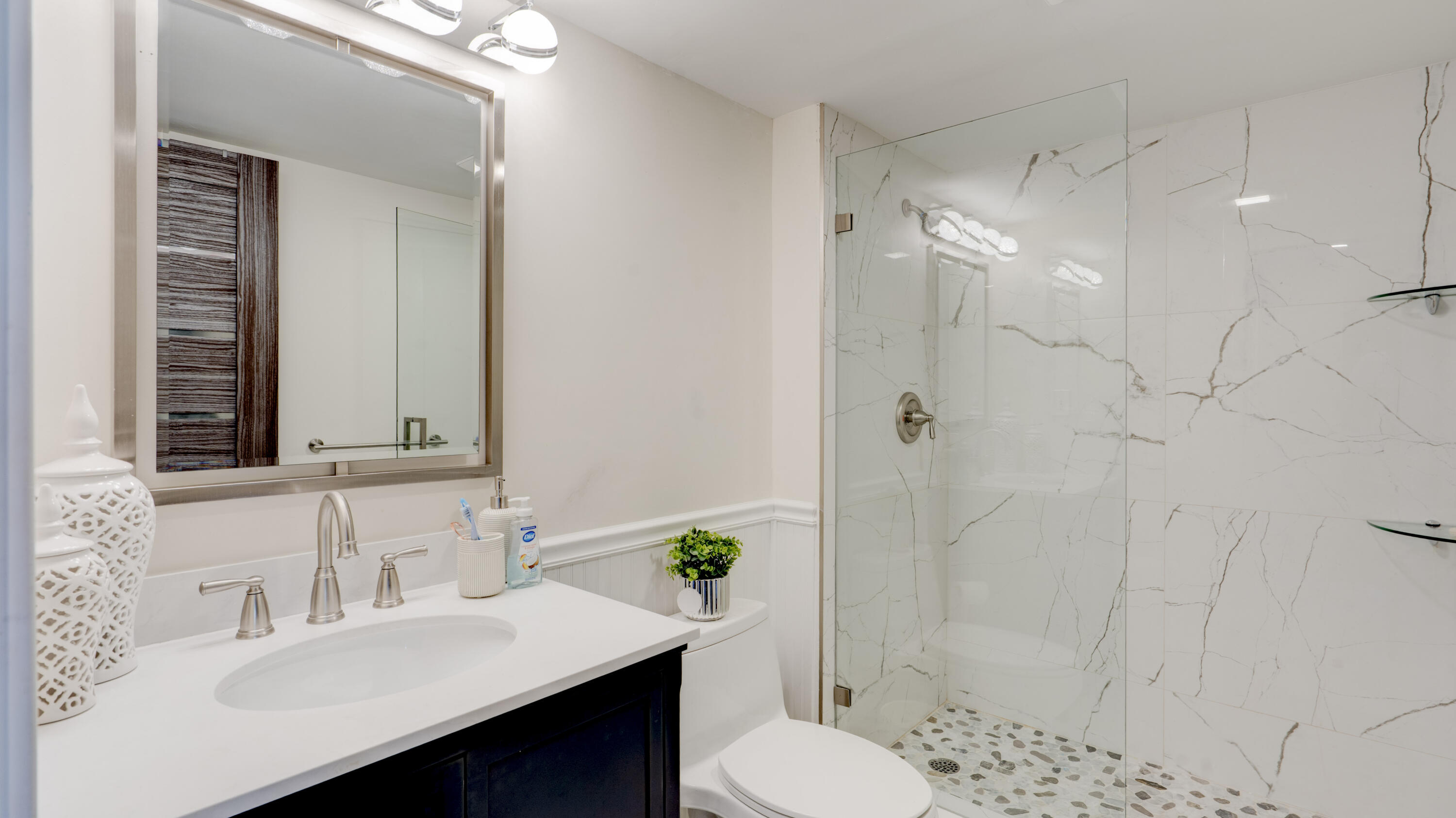 PLAYA DEL SOL CONDO - Residential