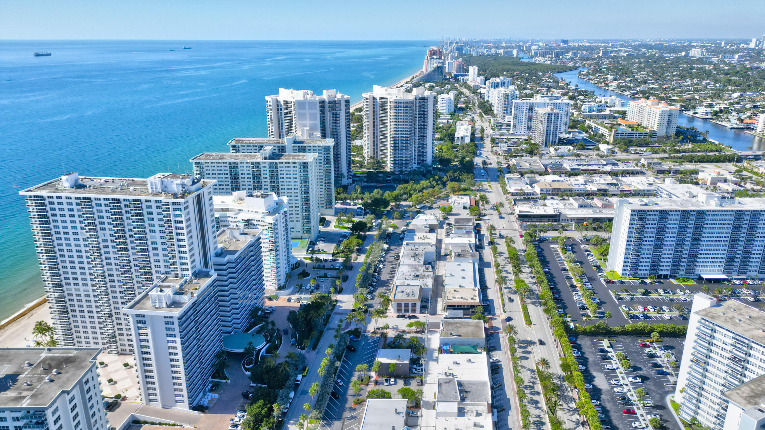PLAYA DEL SOL CONDO - Residential