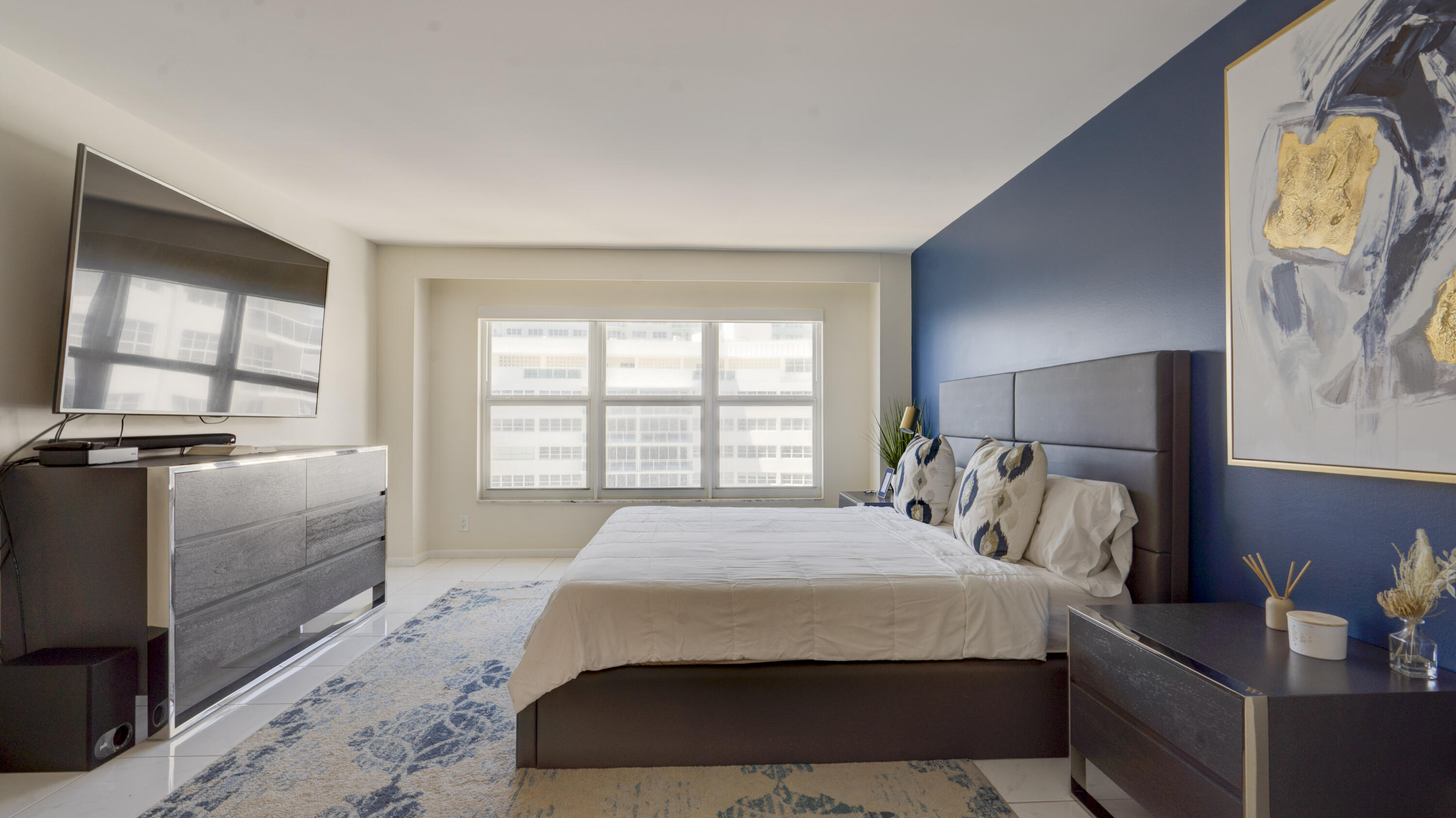 PLAYA DEL SOL CONDO - Residential