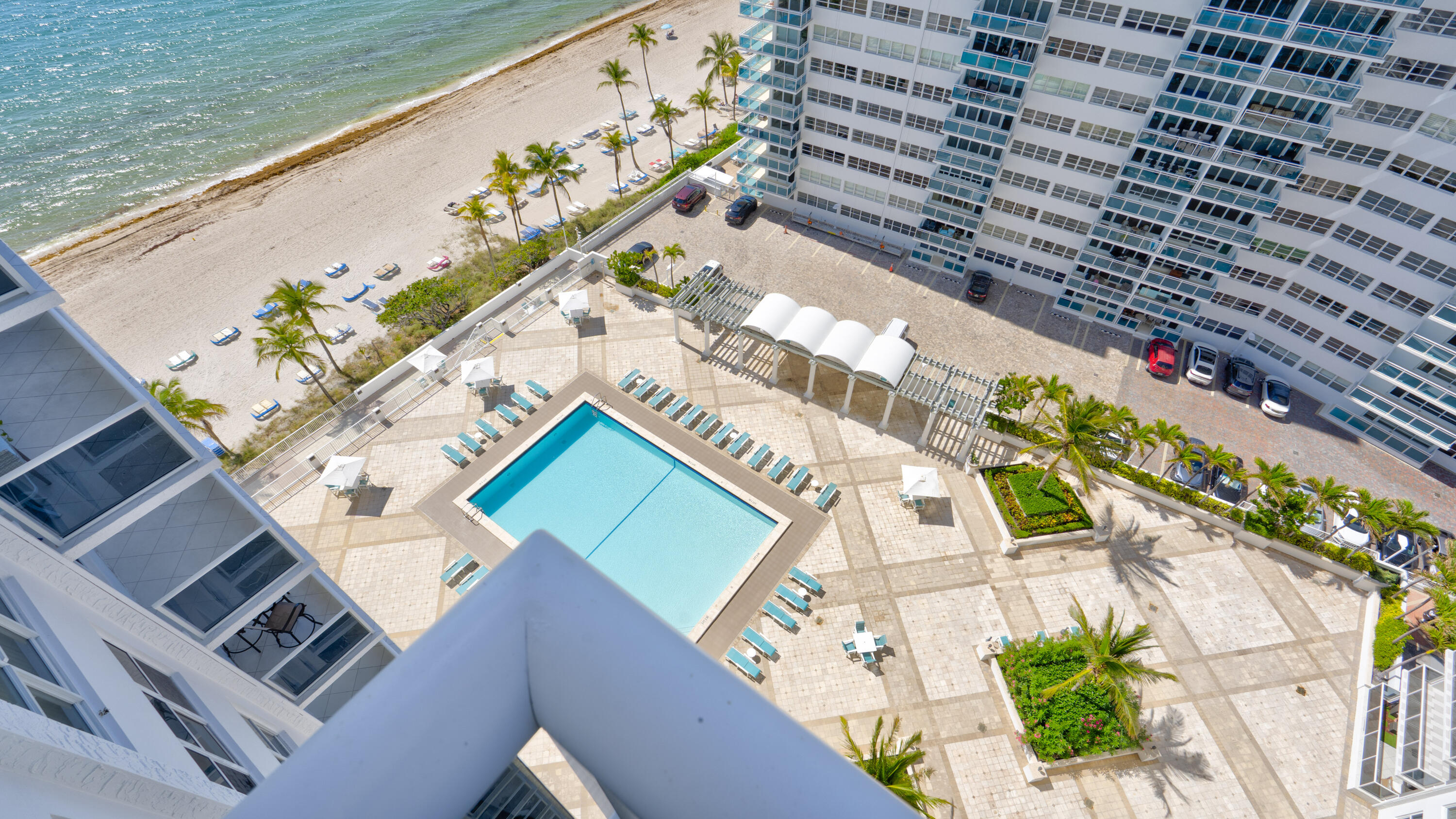 PLAYA DEL SOL CONDO - Residential