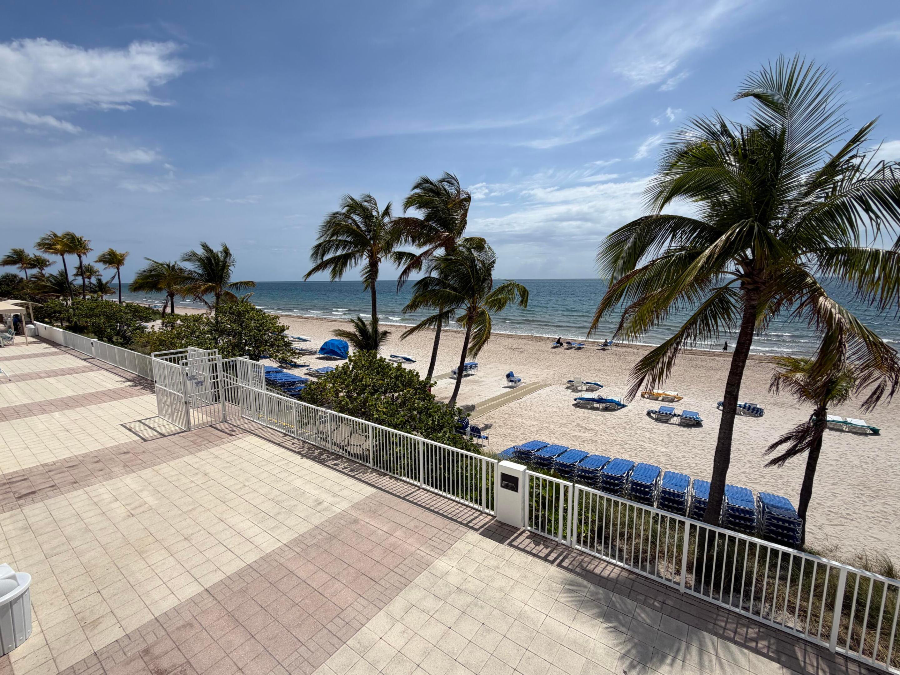 PLAYA DEL SOL CONDO - Residential