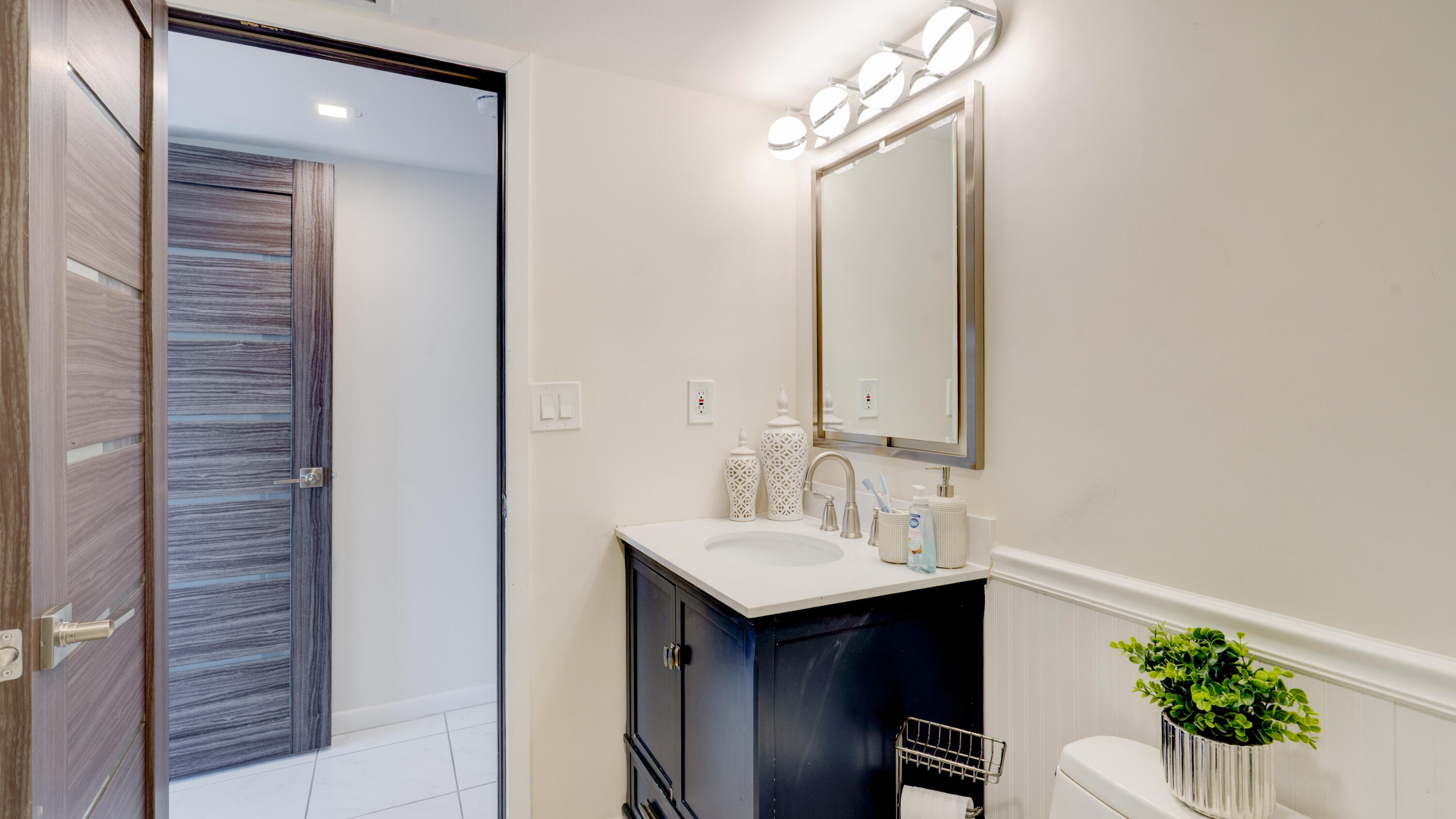 PLAYA DEL SOL CONDO - Residential