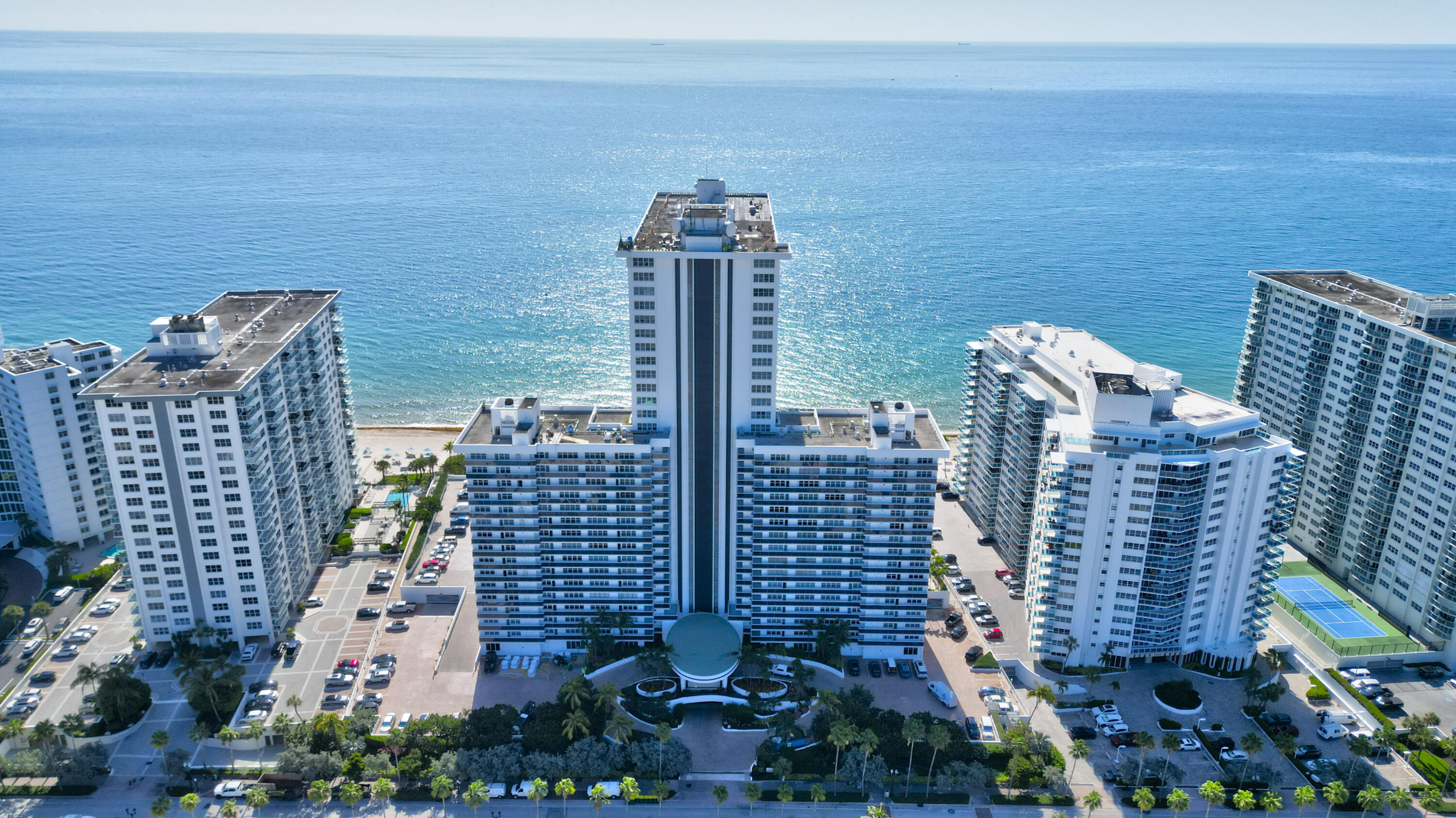 PLAYA DEL SOL CONDO - Residential