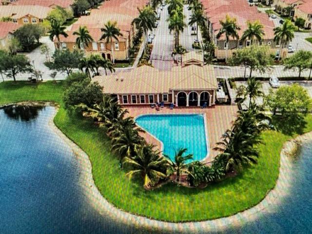 Hampton Hill - Residential