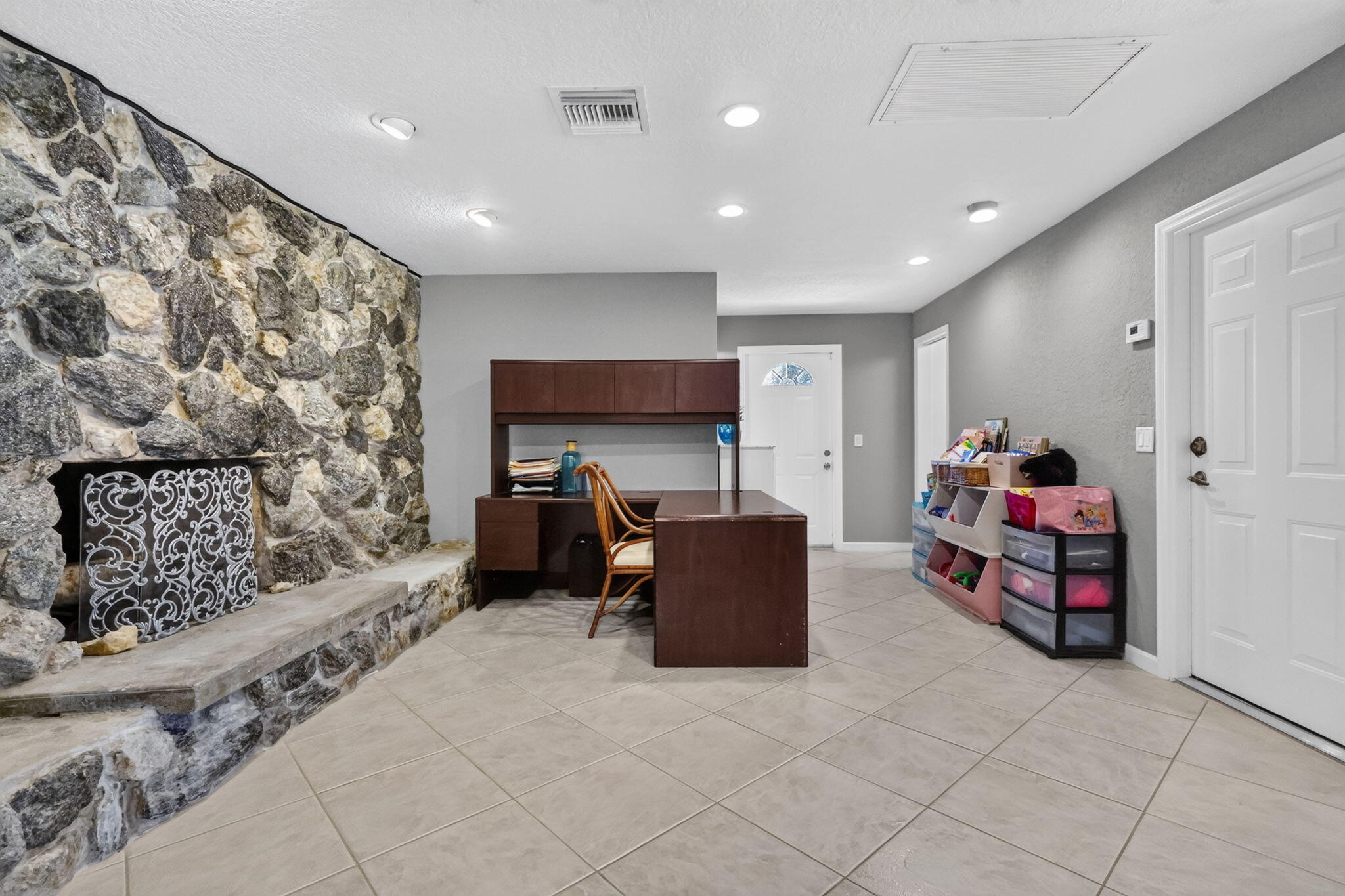 4746 CANAL Drive