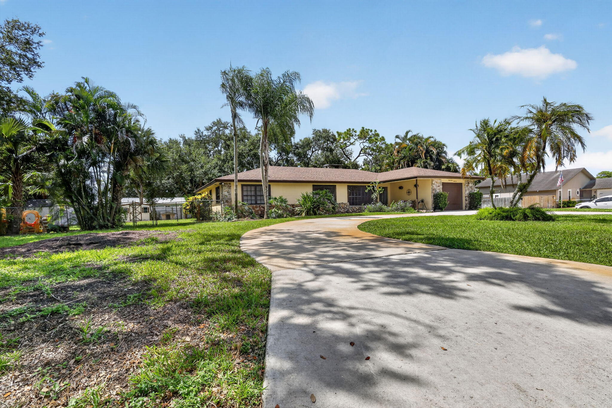4746 CANAL Drive