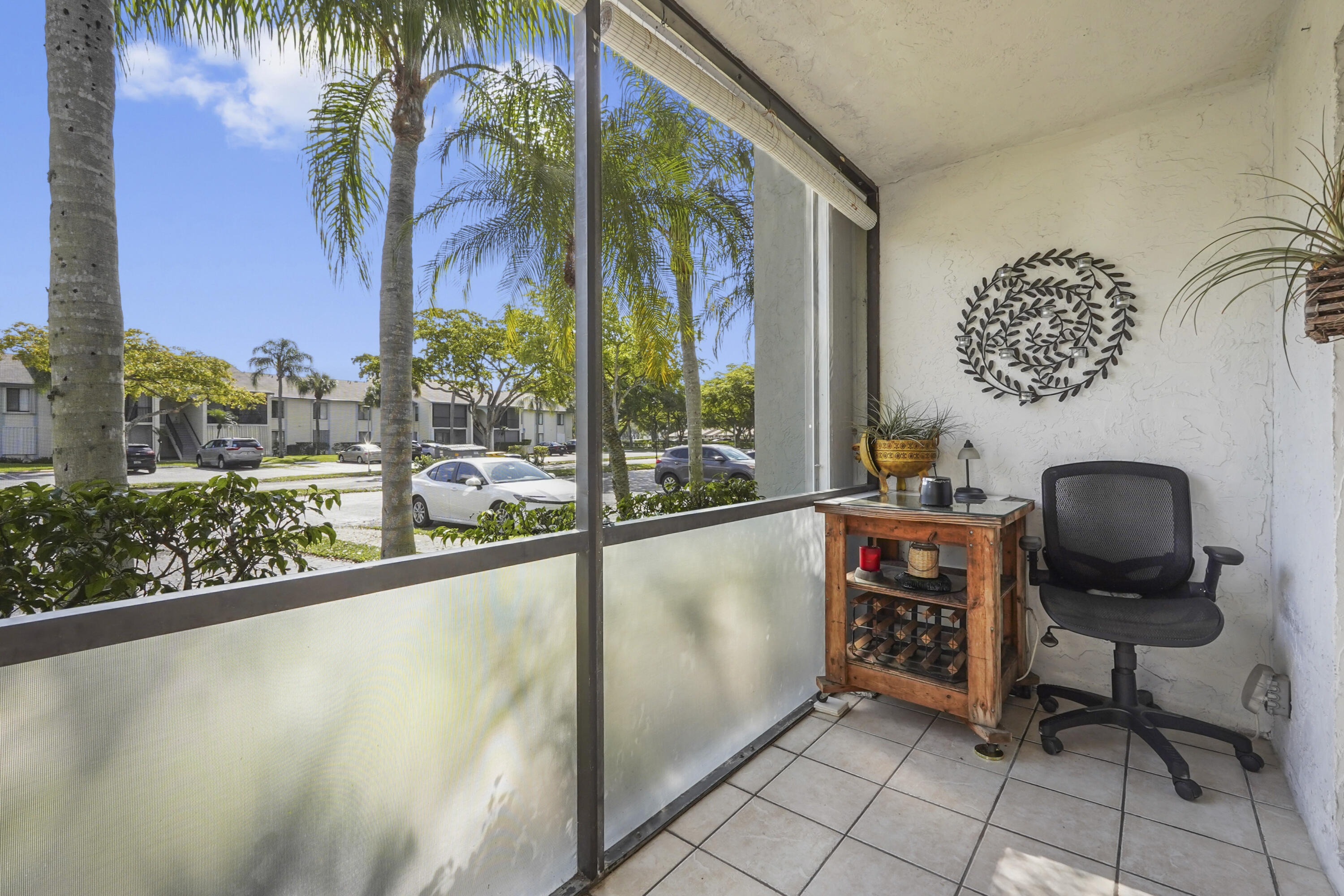 THE PALM CLUB VILLAGE - Residential