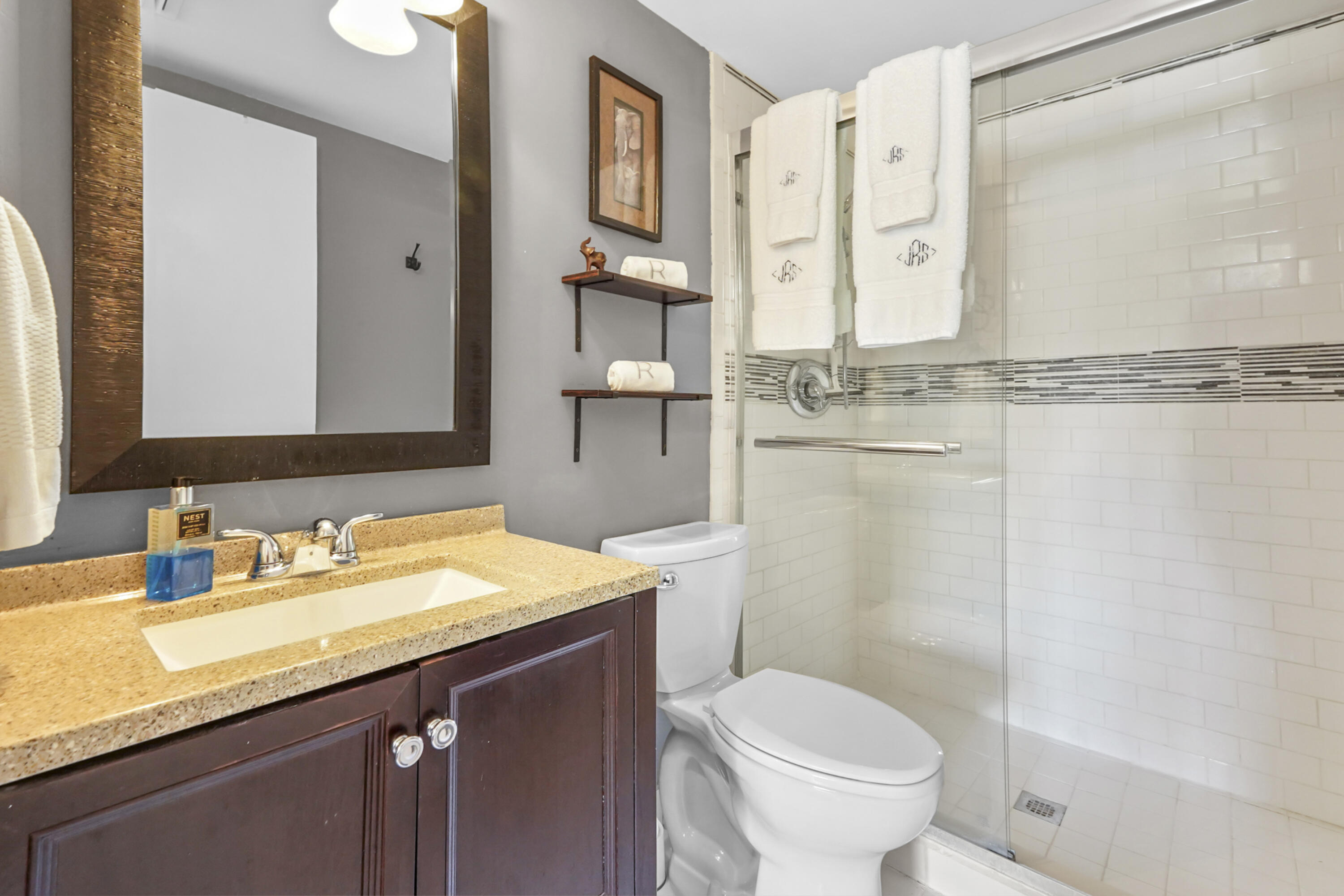 THE PALM CLUB VILLAGE - Residential