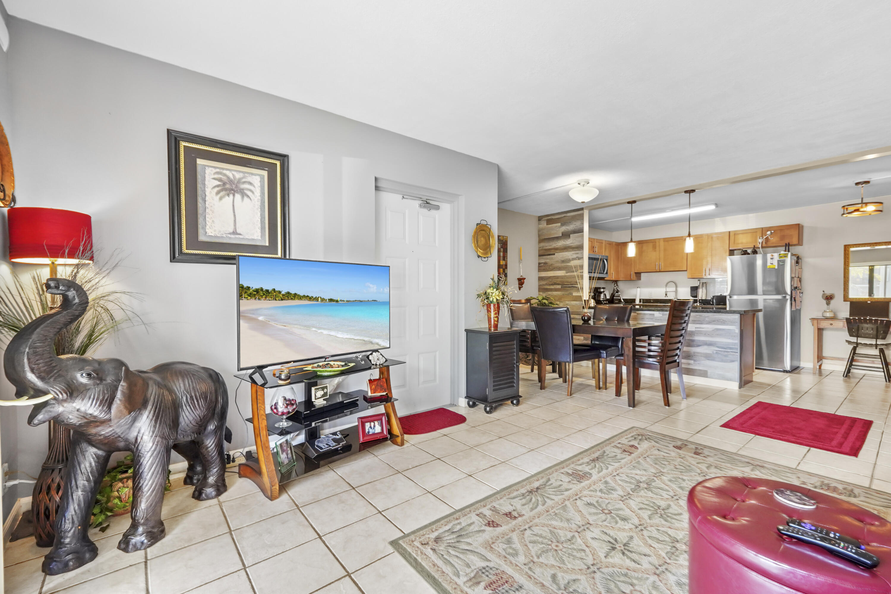 THE PALM CLUB VILLAGE - Residential