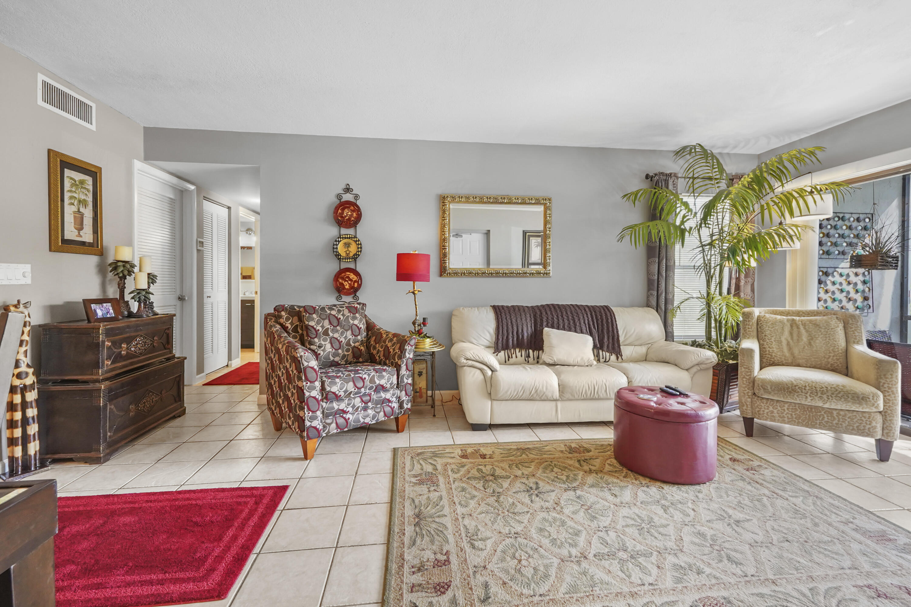 THE PALM CLUB VILLAGE - Residential