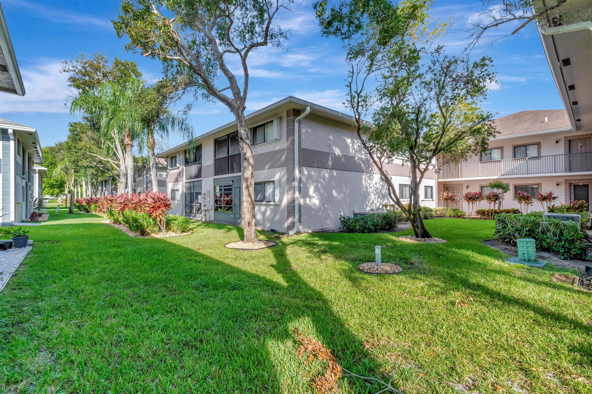 TROWBRIDGE CONDO - Residential Lease