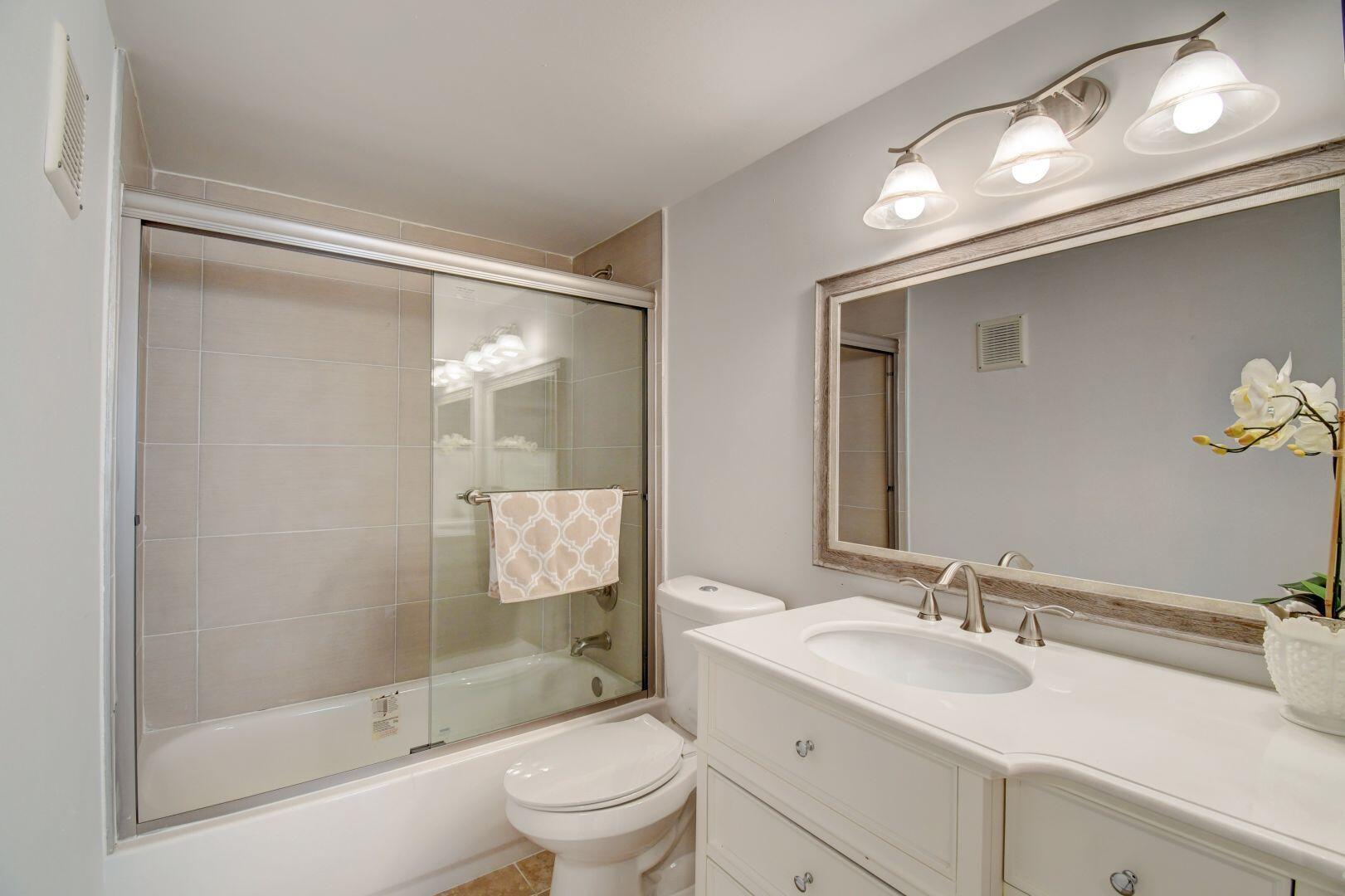 TROWBRIDGE CONDO - Residential Lease