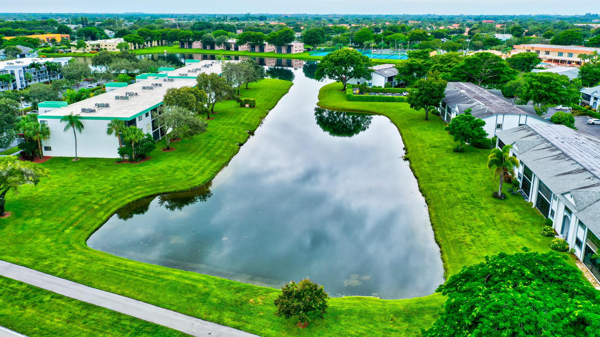 TROWBRIDGE CONDO - Residential Lease