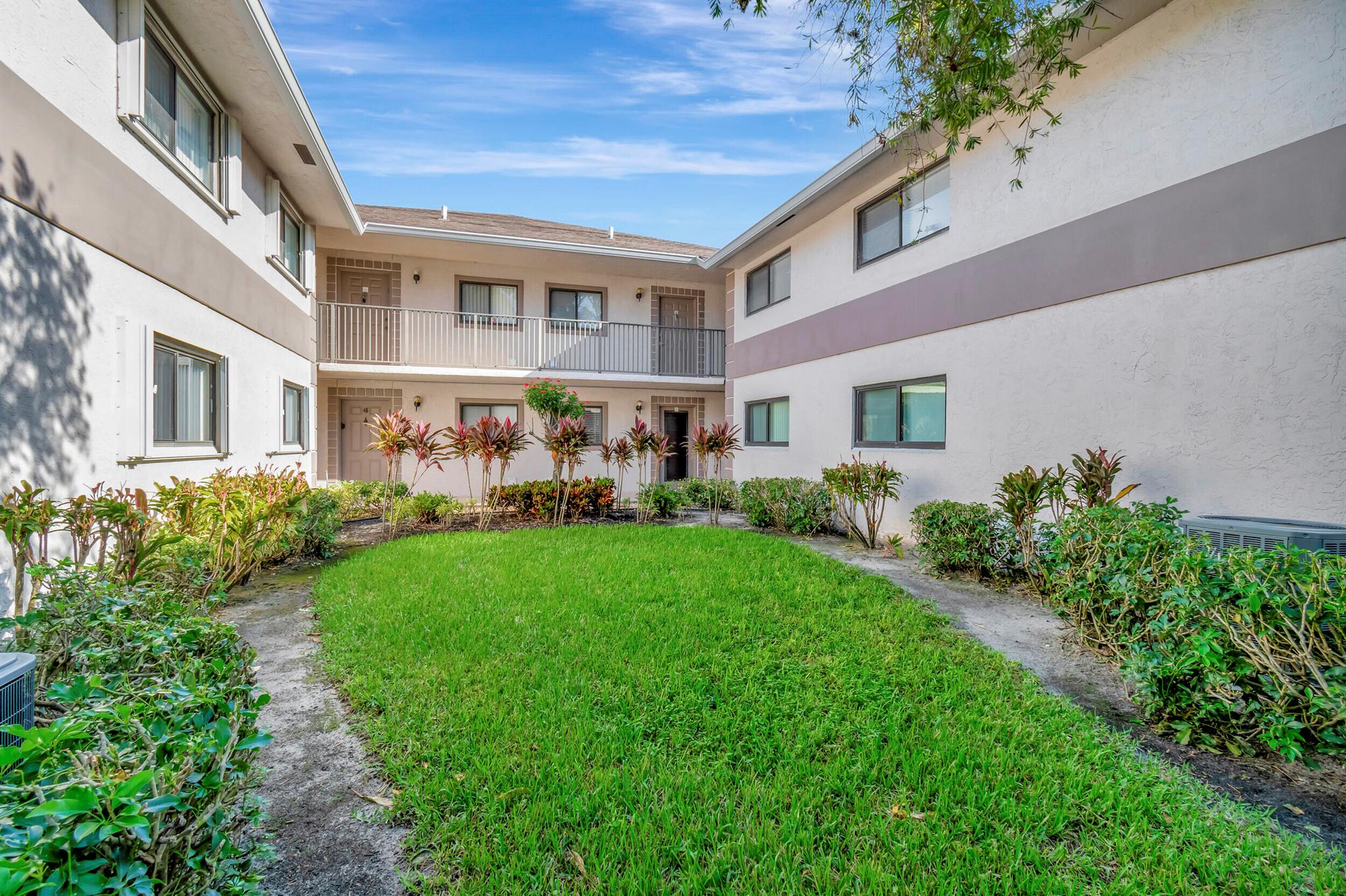 TROWBRIDGE CONDO - Residential Lease