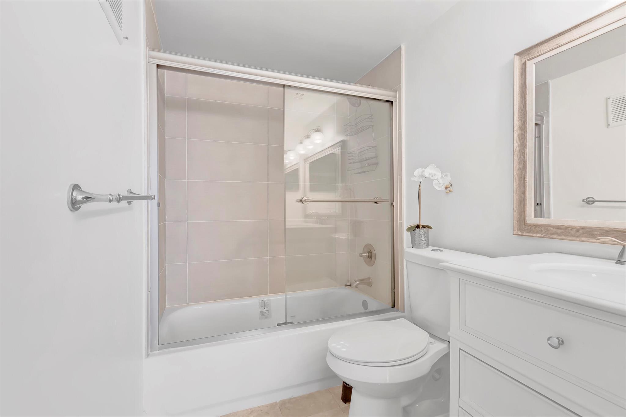 TROWBRIDGE CONDO - Residential Lease