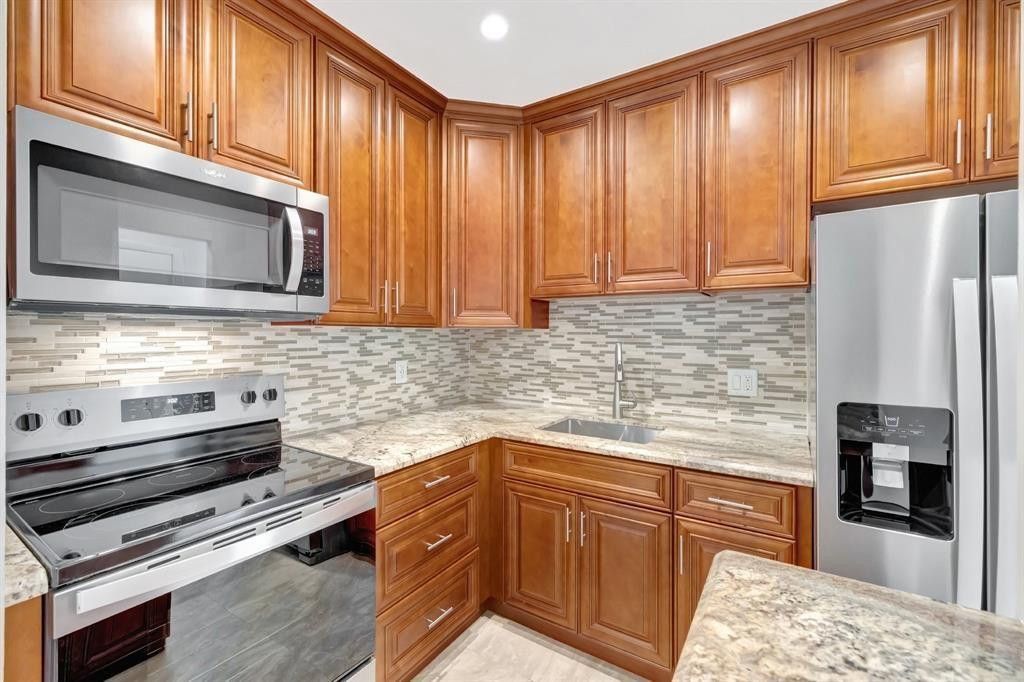 Photo of 2400 NE 33rd Avenue #212, Fort Lauderdale, FL 33305 (MLS # B26013744)