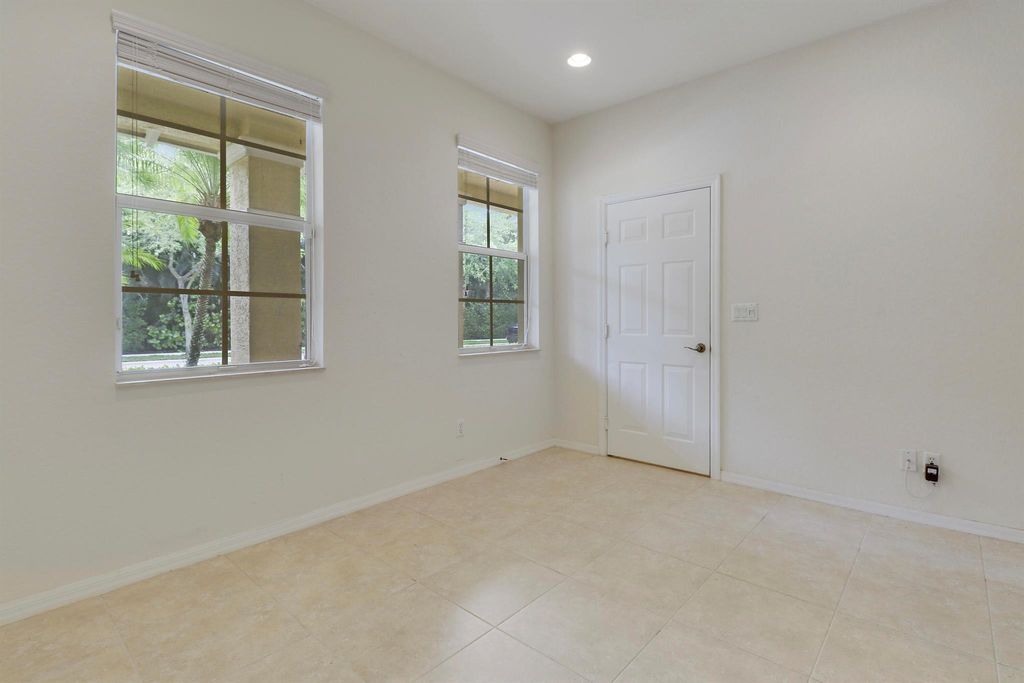 Photo of 265 Indian Creek Parkway #107, Jupiter, FL 33458 (MLS # R10953402)