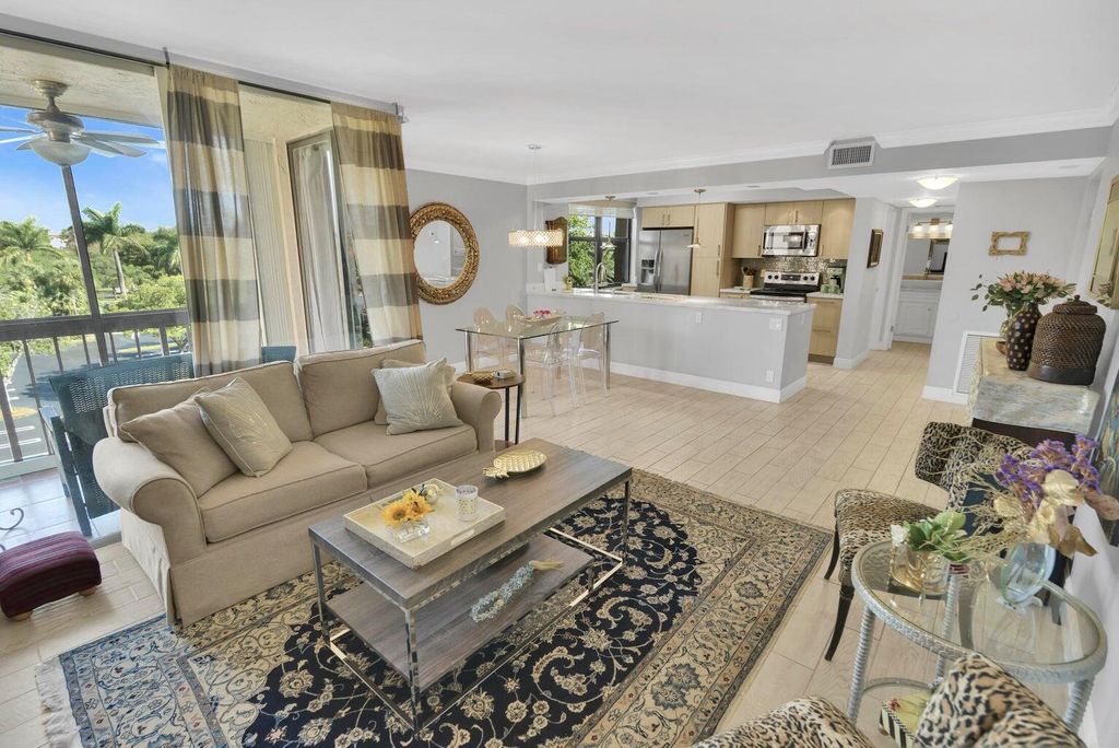 Photo of 950 Egret Circle #5411, Delray Beach, FL 33444 (MLS # R11099963)