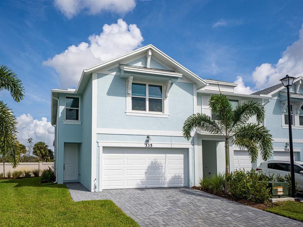 Photo of 335 SE Halifax Lane, Stuart, FL 34994 (MLS # R10748627)